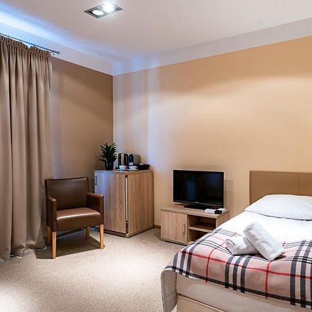 Hotel Dobre Z Lasu Солец-Куявски Экстерьер фото