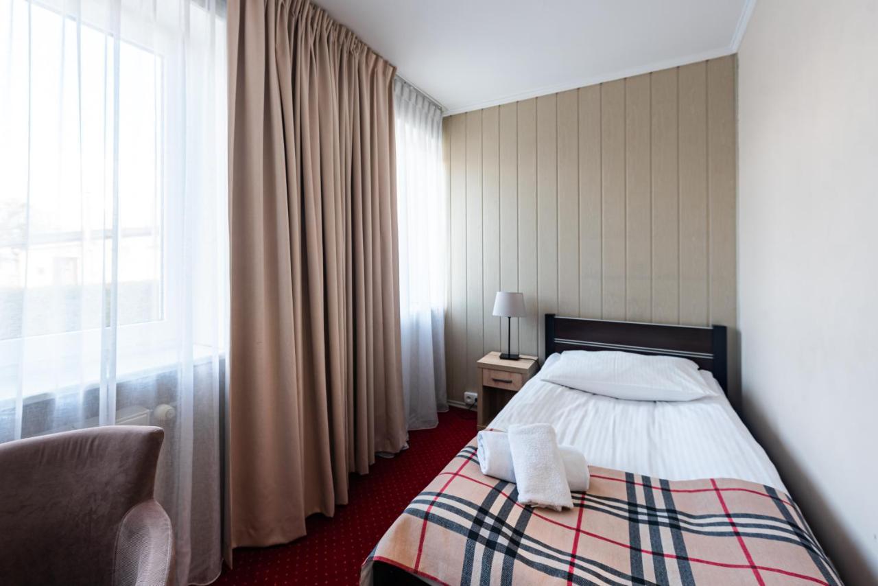 Hotel Dobre Z Lasu Солец-Куявски Экстерьер фото